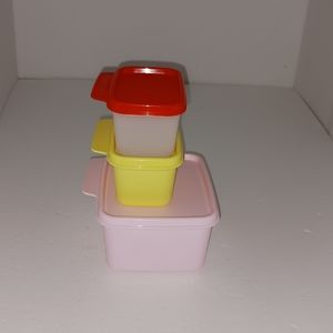 Tupperware Keep Tabs Square Containers (3)